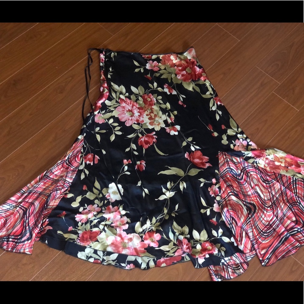 Gorgeous Italian silk skirt